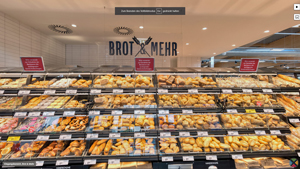 REWE Volker Brand - Eingangsbereich Brot und mehr